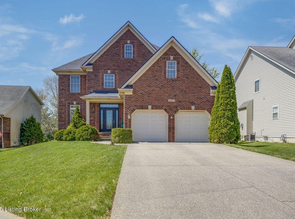 6017 Sweetbay Dr, Crestwood, KY 40014