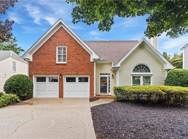 215 Ridge Point Court, Alpharetta, GA 30022