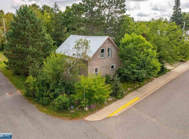 24 2nd Ave, Soudan, MN 55782