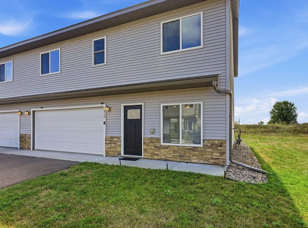 416 Sierra Place, Roberts, WI 54023