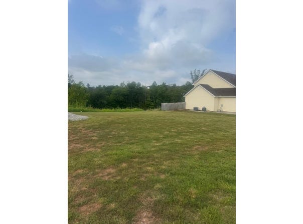 438 Aviators Point, Eleanor, WV 25070