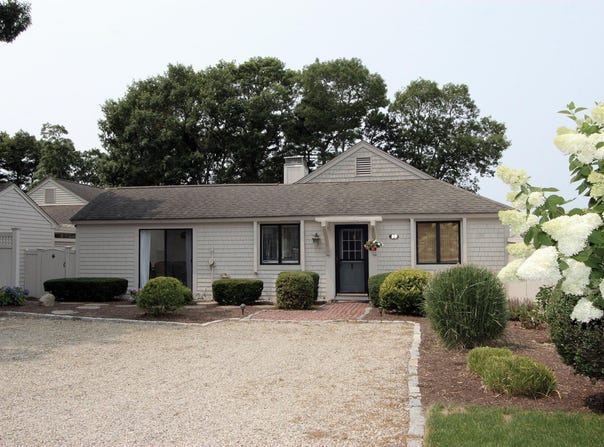 59 Mashie Circle, Mashpee, MA 02649