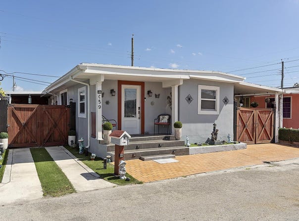 3205 W 16th Avenue, Hialeah, FL 33012