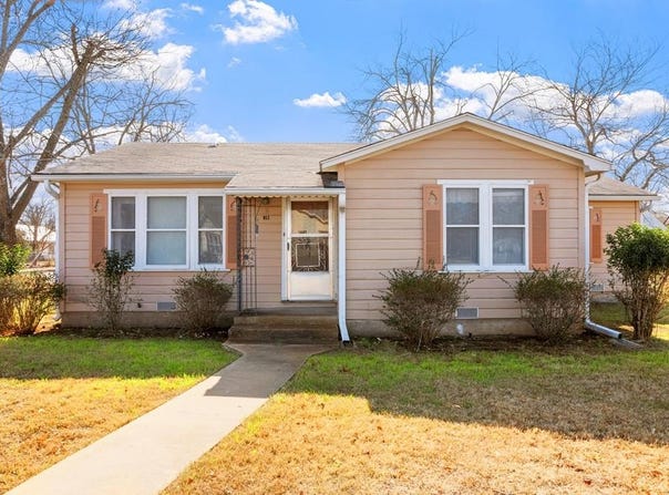 811 Franklin, Fredericksburg, TX 78624