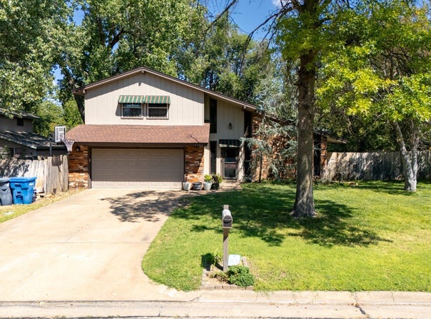 3106 Eagle Lane, Enid, OK 73703