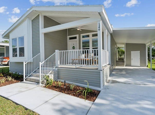6200 99th Street, Sebastian, FL 32958