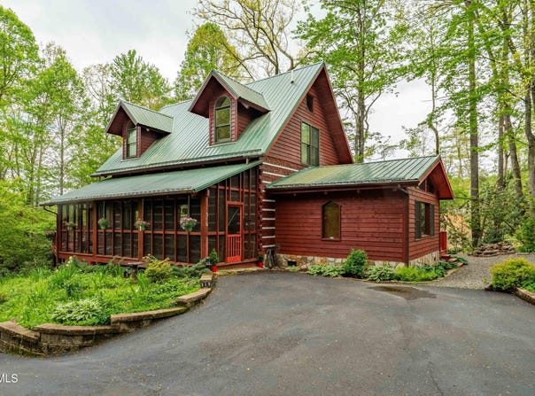 319 Ivy Wood Lane, Mountain City, TN 37683