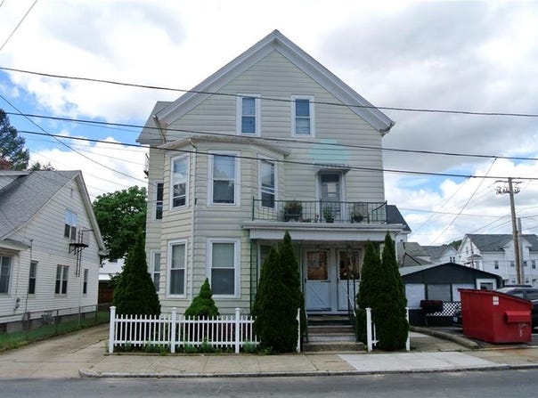 18 Standish Avenue, Cranston, RI 02920