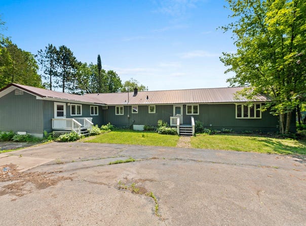 N8968 S PARK Drive, PORTERFIELD, WI 54159