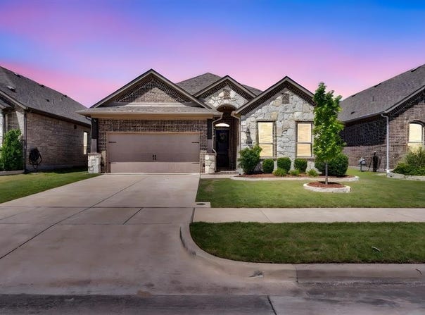 6825 Danridge Road, Rowlett, TX 75089