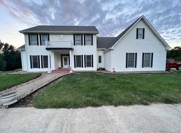 5604 Pleasant Avenue, St Joseph, MO 64503