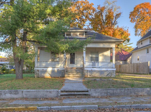 1160 S Maple Street, Carthage, MO 64836