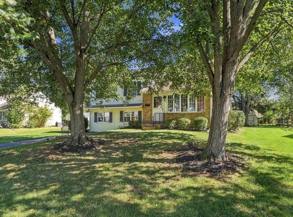 1037 PROSS Road, LANSDALE, PA 19446