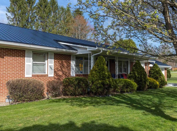 43 Greentree Lane, Elkins, WV 26241