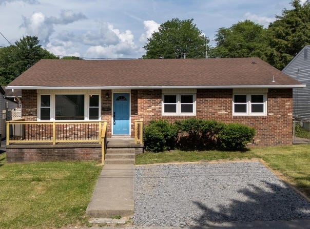 105 Glenn Ave., BECKLEY, WV 25801