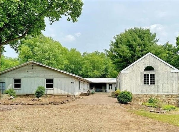 1007 Leesburg Station Rd, Springfield Twp - MER, PA 16137