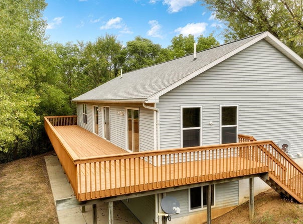 11250 Sharon Valley Road, Brooklyn, MI 49230
