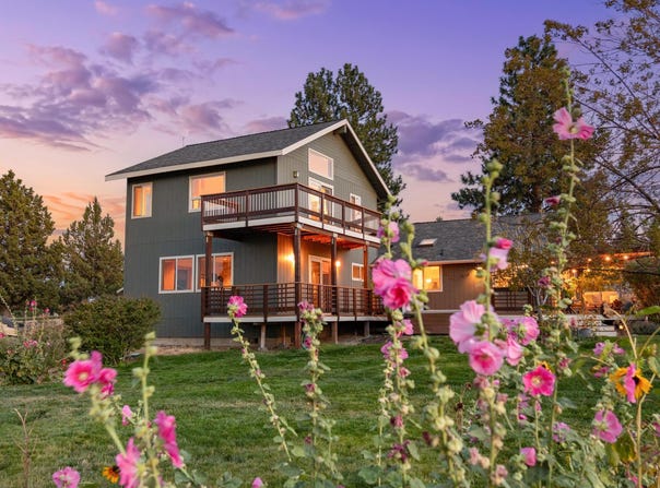 59866 Calgary Loop, Bend, OR 97702