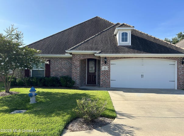 224 Fairway Villas Circle, Diamondhead, MS 39525