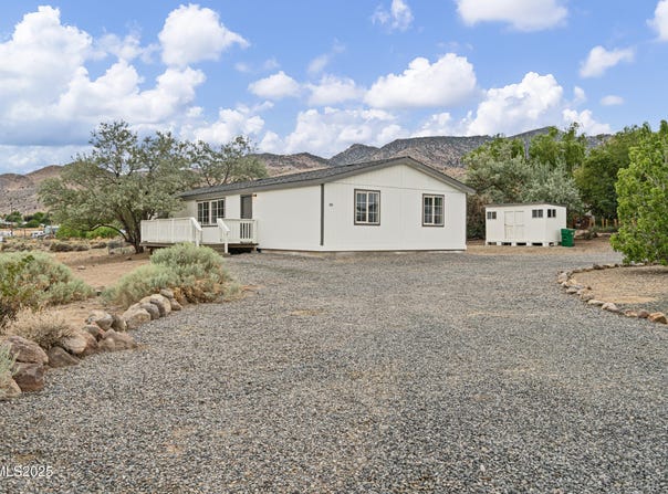 839 Lafond Avenue, Dayton, NV 89403