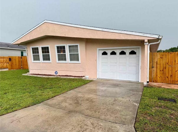 2010 HICKORYWOOD DRIVE, SOUTH DAYTONA, FL 32119