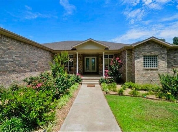 302 Madison 2500, Huntsville, AR 72740