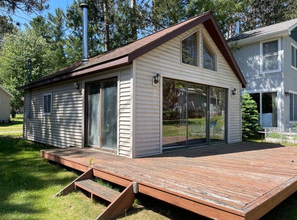 1180 W Higgins Lake Drive, Roscommon, MI 48653