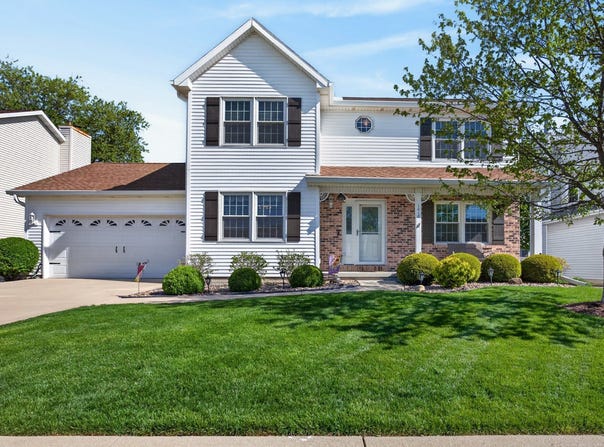 1018 Sawgrass Drive, Normal, IL 61761