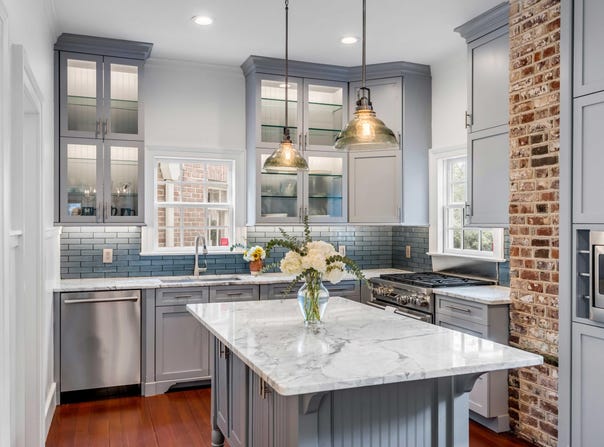 25 Logan Street, Charleston, SC 29401