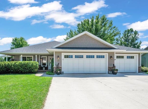 1401 34th Street, Spirit Lake, IA 51360