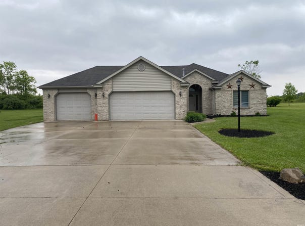 240 Old Hickory Lane, Geneva, IN 46740