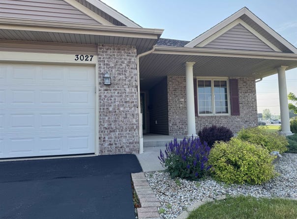 3027 S Bartells Drive, Beloit, WI 53511