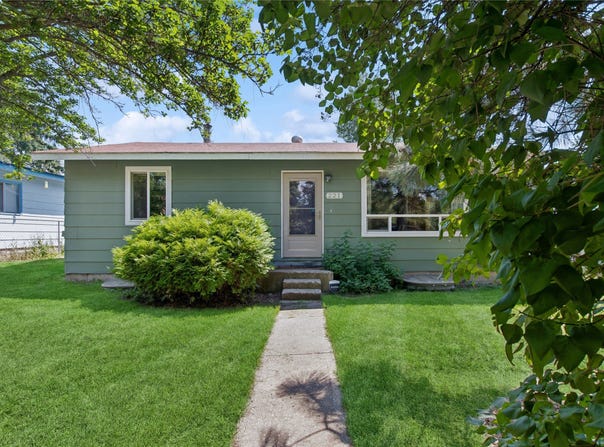 221 2nd Avenue W, Columbia Falls, MT 59912