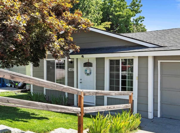 602 E 8th Ave, Kennewick, WA 99336