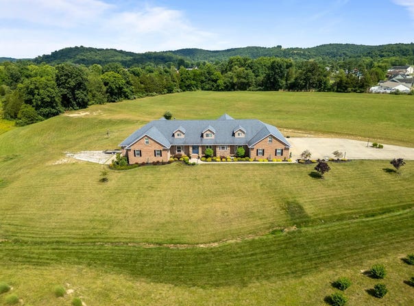 279 South Forty Drive, Evans, WV 25241