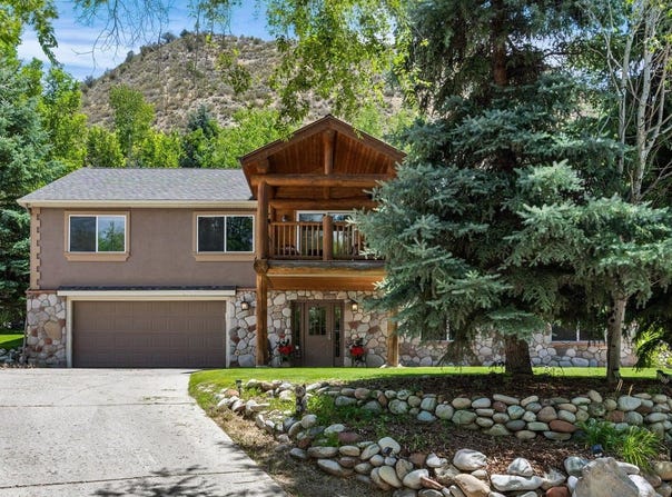 390 Jenny Place, New Castle, CO 81647