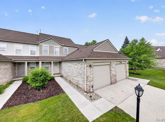 4554 Hunters Circle E, Canton Twp, MI 48188