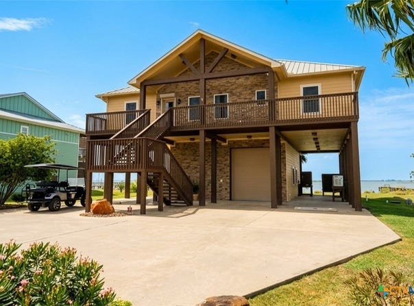 553 Bayside Drive, Seadrift, TX 77983