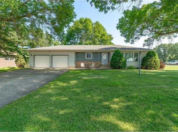 11 Mill Avenue, Minnesota Lake, MN 56068