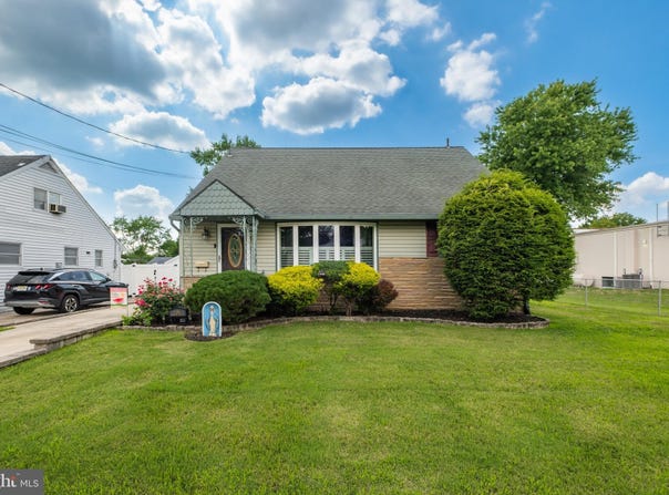 1185 LAWNTON AVENUE, WEST DEPTFORD, NJ 08096