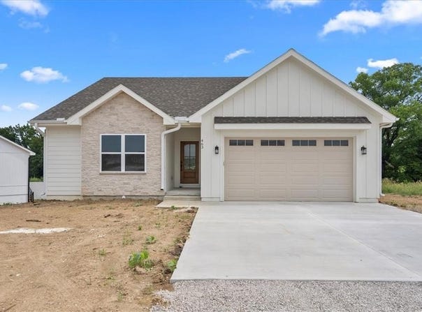 463 SE 90th Road, Warrensburg, MO 64093