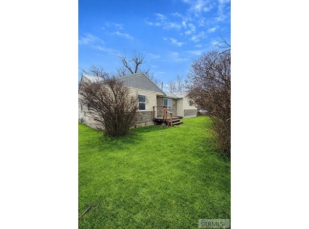 6958 N 25th E, Idaho Falls, ID 83401