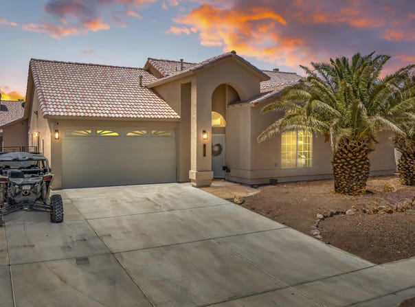 1894 Emerald Lake Dr, Fort Mohave, AZ 86426