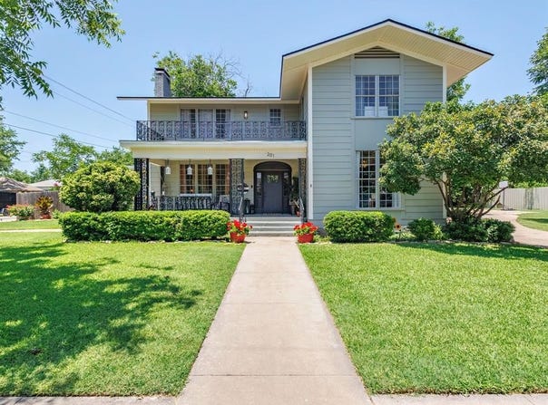 201 N Blanco Street, Coleman, TX 76834