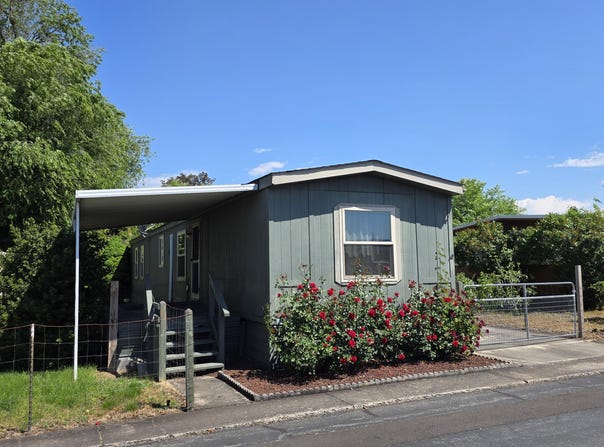 301 Freeman Road, Central Point, OR 97502