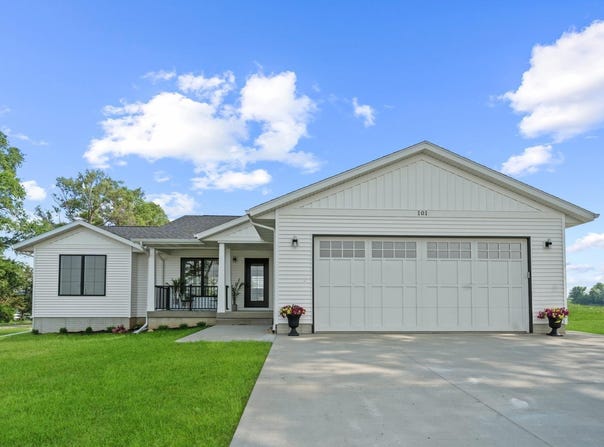 101 275th St, Quasqueton, IA 52326