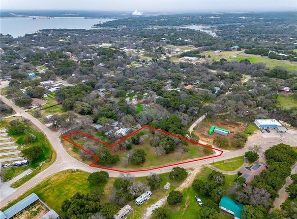 210 CR 1700, Clifton, TX 76634