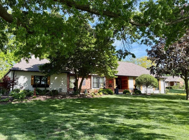 1425  Forest Dr, Chillicothe, MO 64601