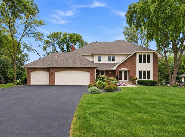 13015 38th Place N, Plymouth, MN 55441