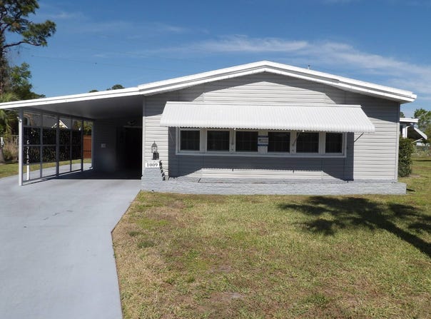 1009 DeWitt, Sebring, FL 33872